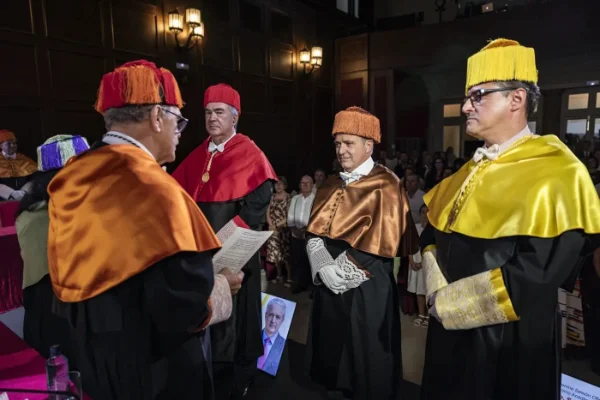 Cerimonia di giuramento del Dr. Santos Gracia come nuovo Accademico Ordinario della RAED.