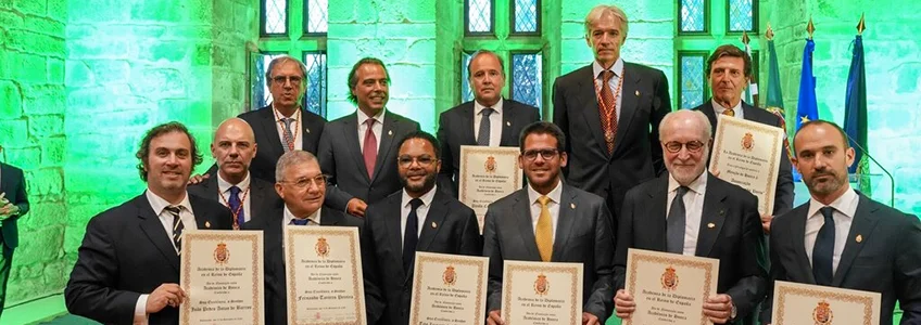 FUNIBER partecipa alla solenne sessione di investitura dell’Accademia della Diplomazia in Portogallo
